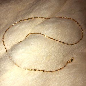 Women's 18K Weaved Necklace! 20"
